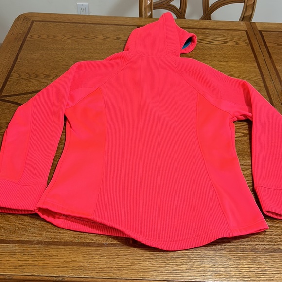 Swiss Tech Phosphorescent Orange jacket, in very good condition, like new - Picture 4 of 5